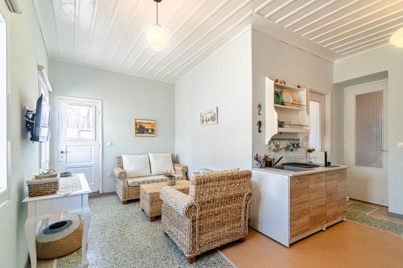 Castel Abaso Boutique Apartments By Explore Andros Exteriör bild